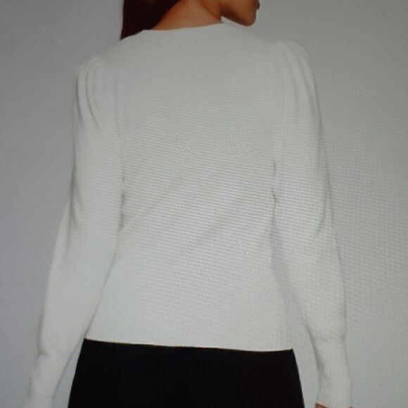 Sweater White XXL New With Tags - Picture 2 of 3